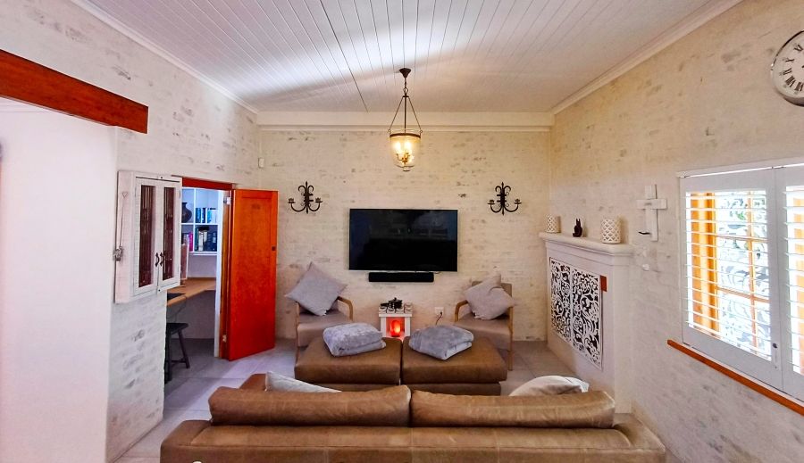 2 Bedroom Property for Sale in Palmiet Western Cape